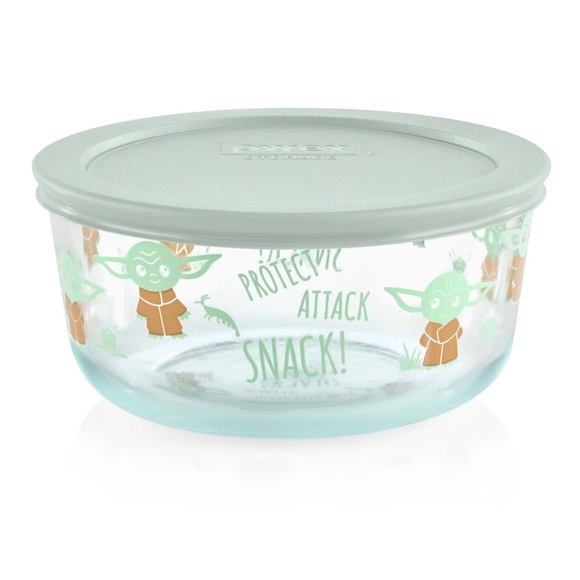 Pyrex 4-cup container-Star Wars- Baby Yoda - Picture 1 of 5